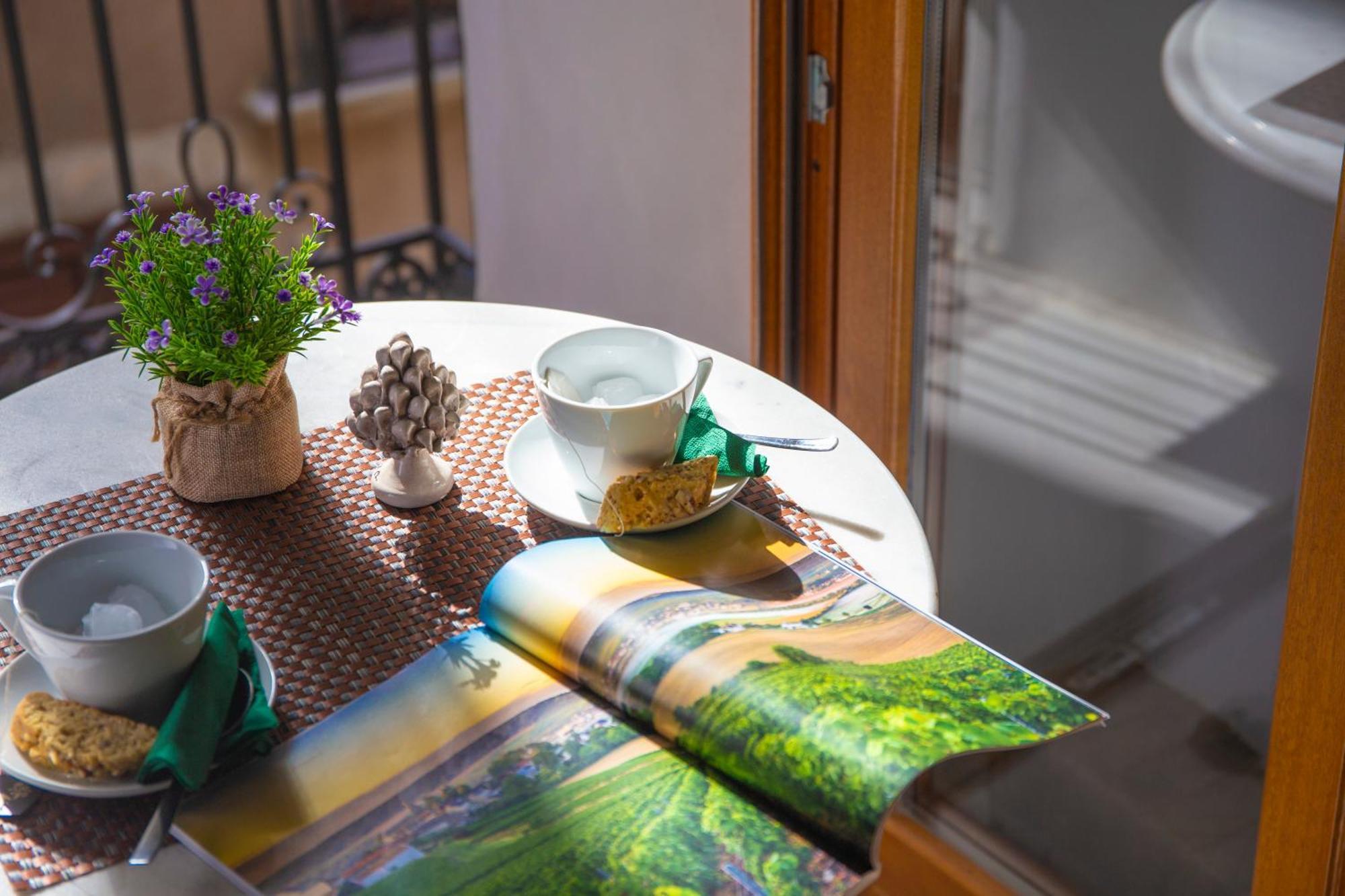 Porta Soprana Luxury Guest House&spa Couette-café